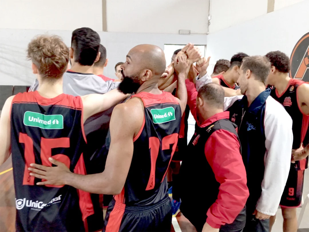 APVE Londrina Basketball vence ADR Maringá pelo Campeonato Paranaense