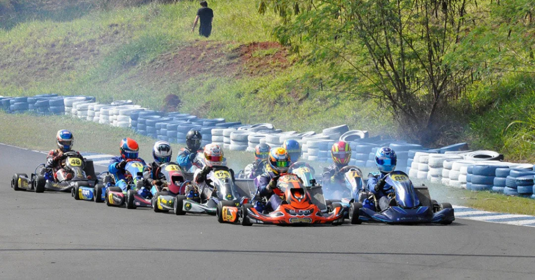 Paranaense Light de Kart terá a decisão sábado em Londrina