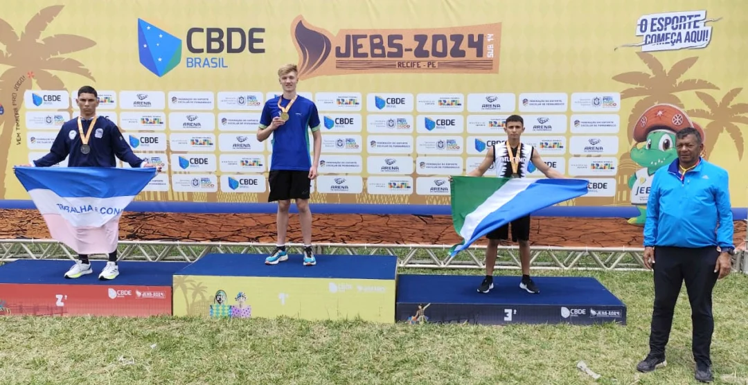 Rolandense é campeão brasileiro de salto em distância nos JEBS