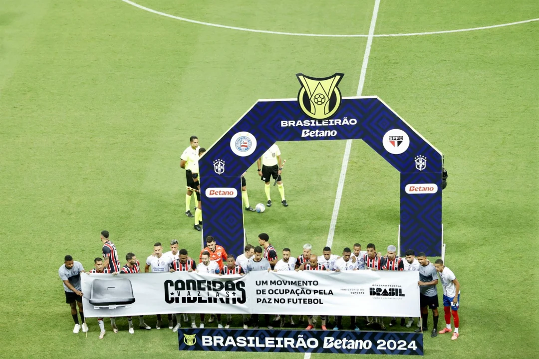 Campanha Cadeiras Vazias ocupa a Arena Fonte Nova pela paz nos estádios brasileiros