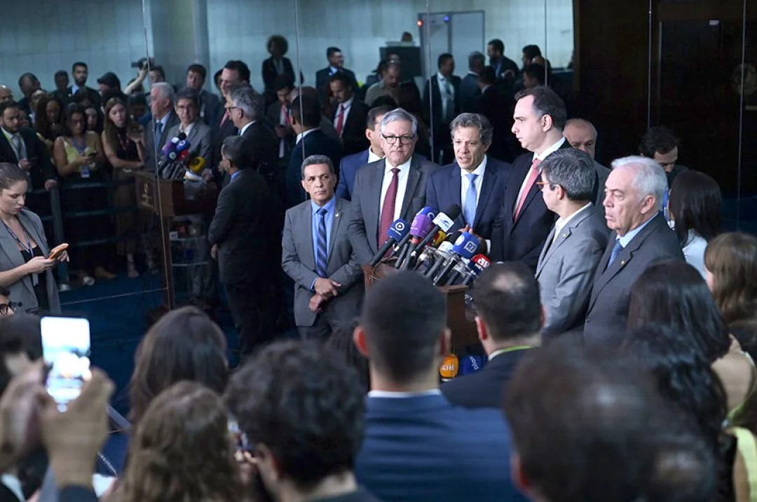 Câmara e Senado devem votar corte de gastos antes do recesso, diz Pacheco