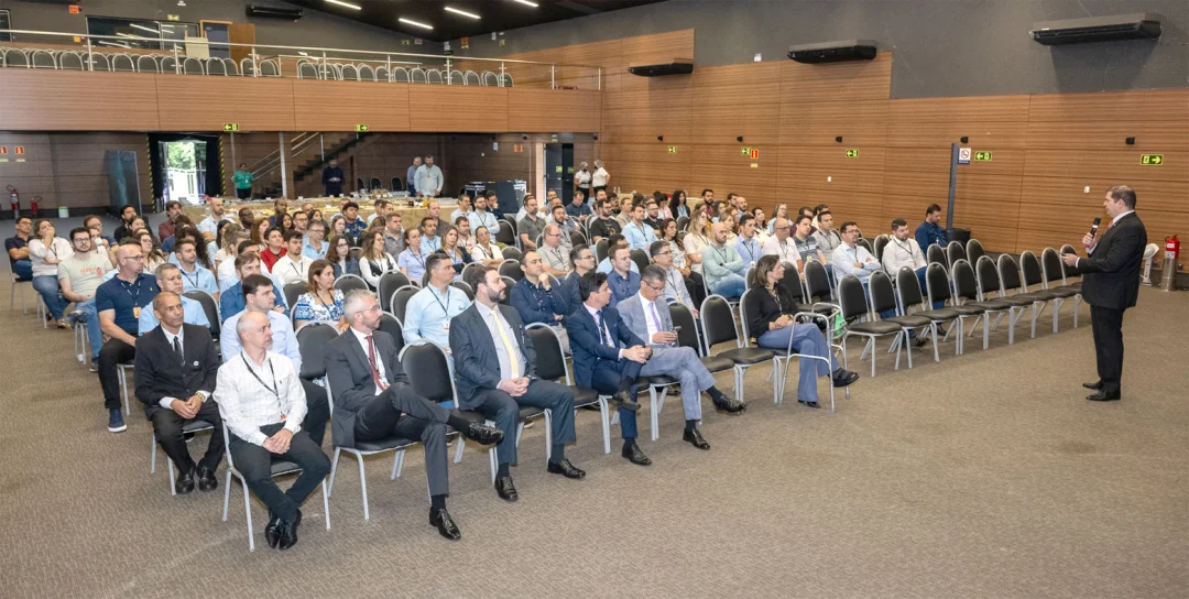 Diretoria financeira da Itaipu celebra conquistas em balanço anual