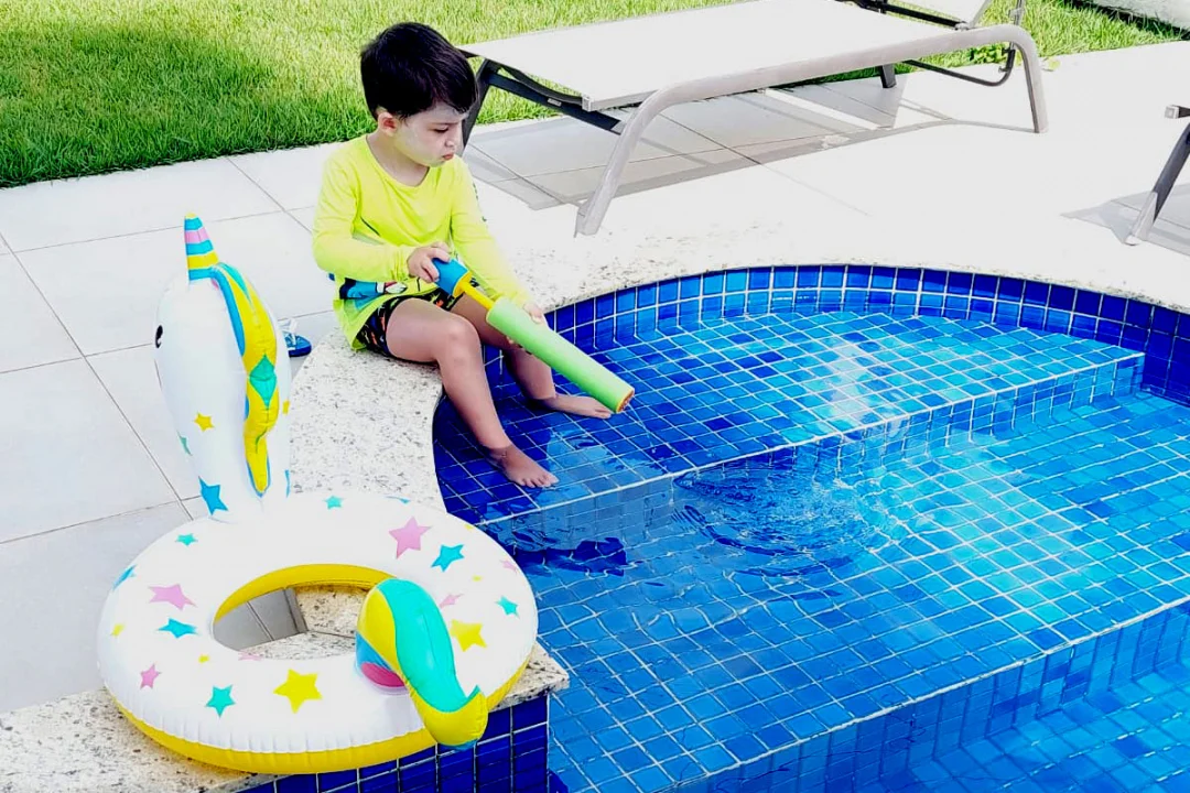 Piscinas: tratar a água evita susto com a conta no fim do mês