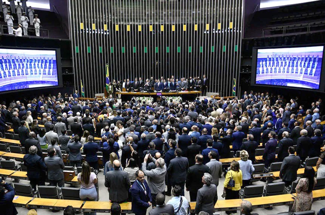 Congresso inicia 2025 com novo comando e desafios políticos e econômicos