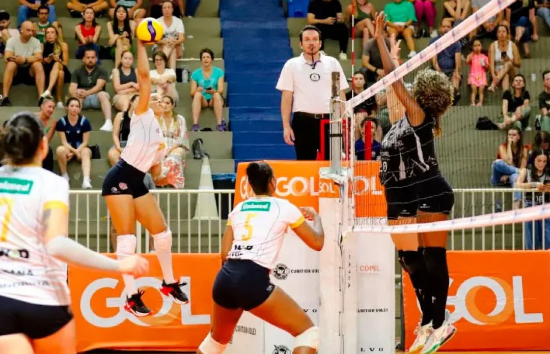 Com virada emocionante, Londrina Vôlei supera o Curitiba fora de casa pela Superliga B