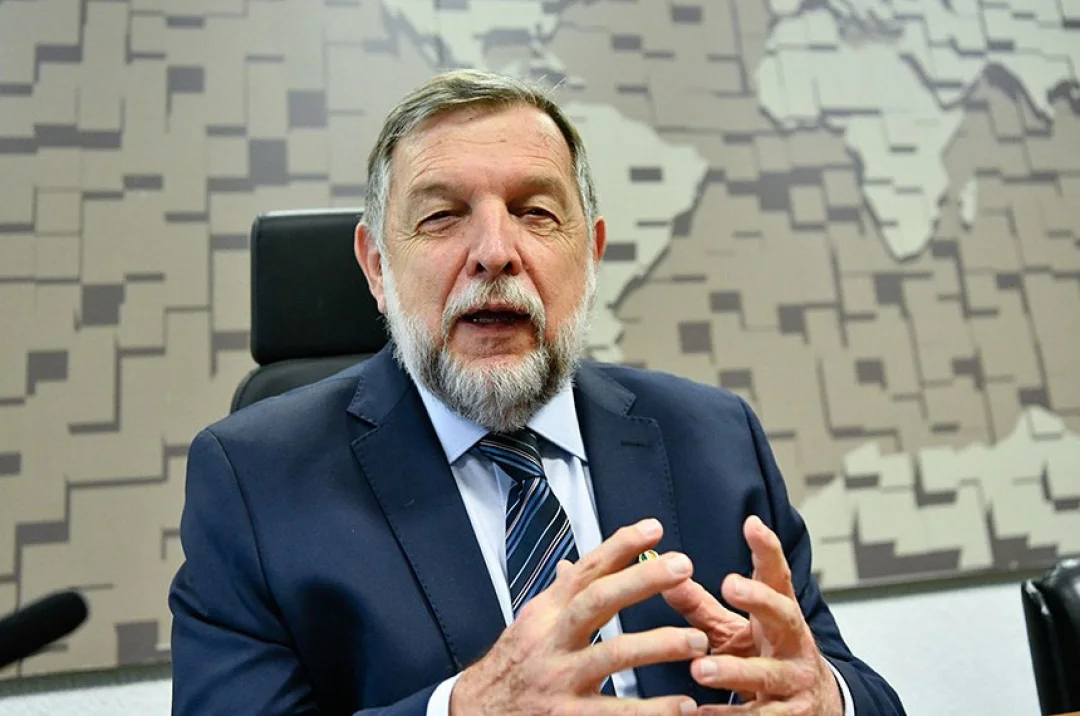 Flávio Arns é o novo presidente da CCT