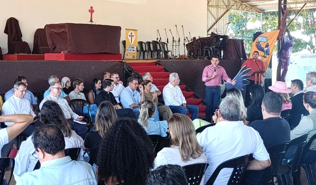 Com secretário Leonaldo Paranhos e prefeitos Douglas Fabrício e Eurípedes Junior, presidente Edimar Santos participa da inauguração das placas de sinalização do Caminho Iniciático de Santiago