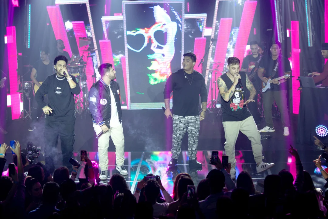 Dupla Mauro &amp; Matheus lança feat com Lucca &amp; Matheus e grava novo DVD em Londrina