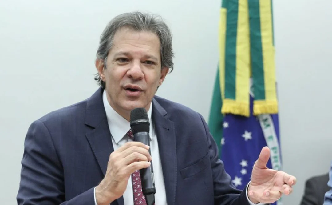 Ministro da Fazenda participa de audiência na Câmara sobre imposto de renda e empréstimos consignados