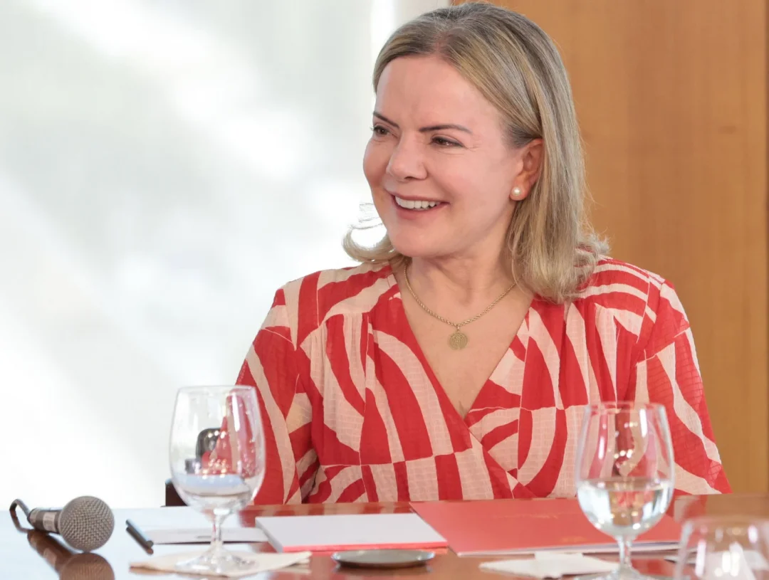 Ministra Gleisi Hoffmann será homenageada em Curitiba com jantar para mais de 1.500 pessoas