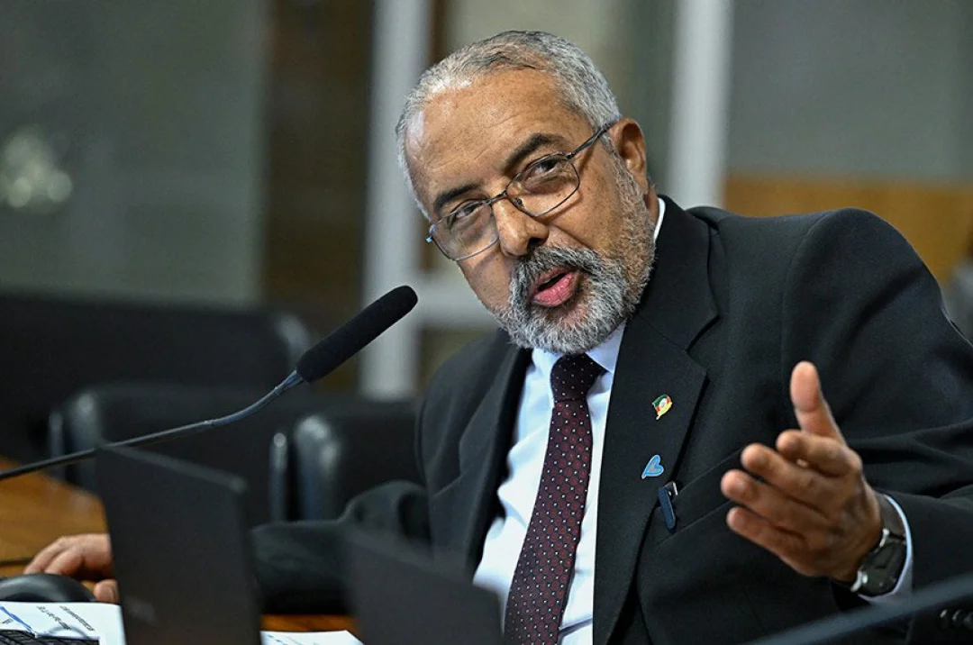 Contrato de empréstimo para idoso exigirá assinatura em papel, aprova CTFC