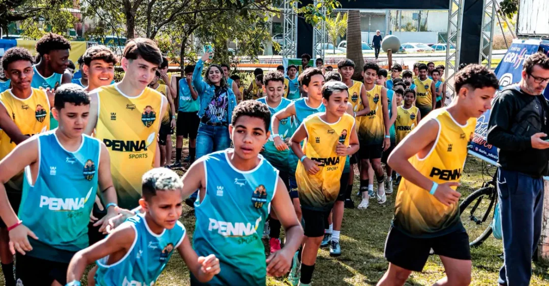 Copa Faz Teu Jogo reúne juventude, futebol e entretenimento em Londrina