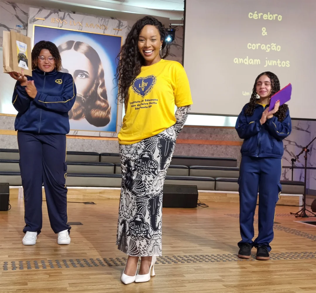 De aluna a atriz nas principais plataformas de streaming