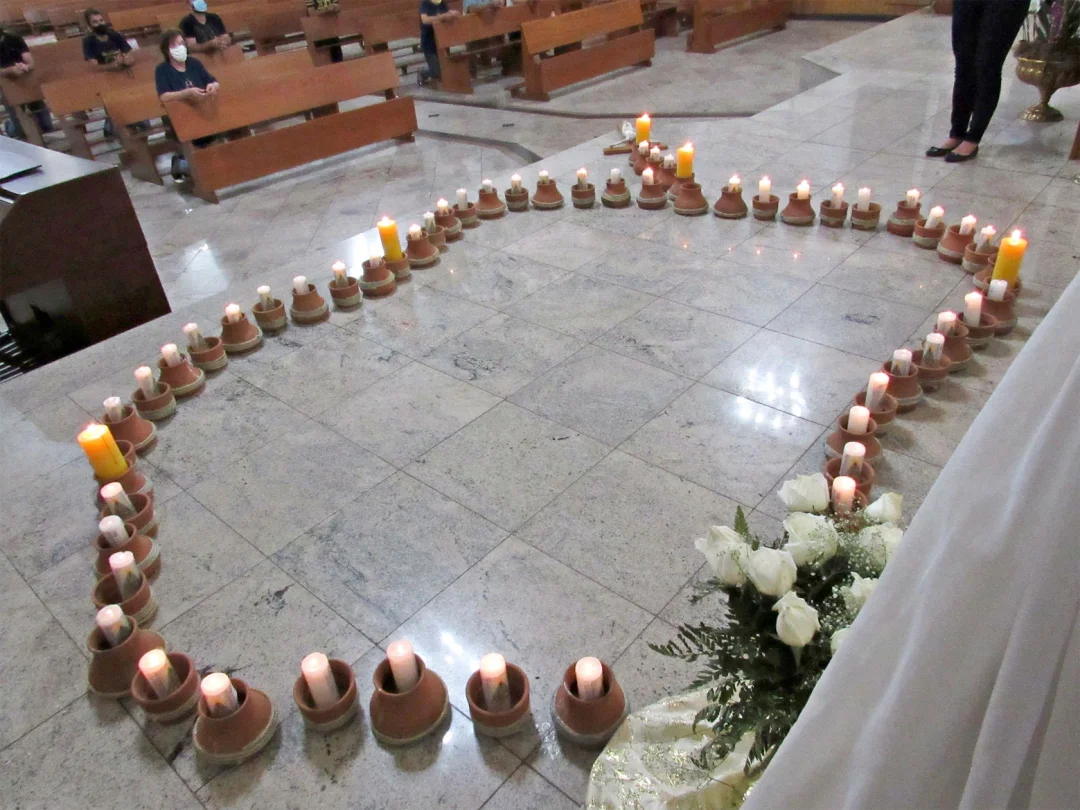 Semana da Família no Santuário tem batismo, casamento comunitário, terço luminoso e jantar partilhado