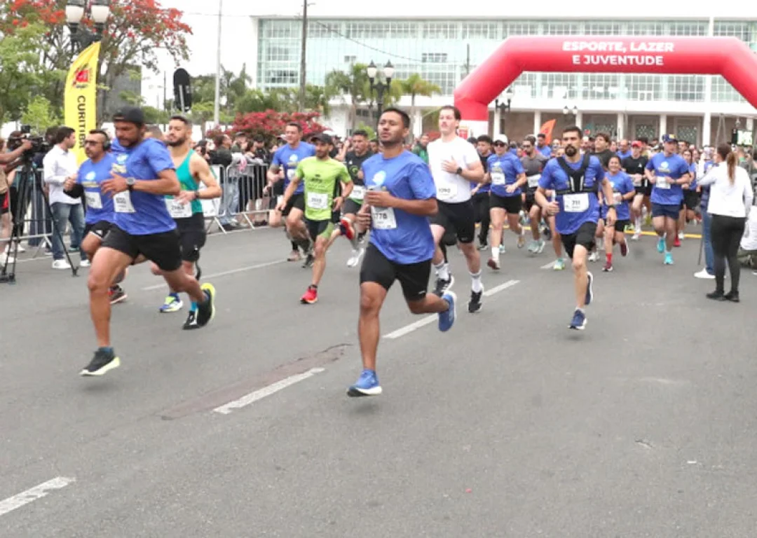 Mais de 6 mil pessoas participam da 1ª Corrida de Rua da Assembleia Legislativa do Paraná