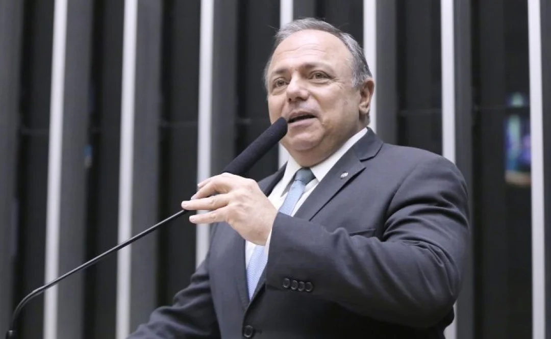 Deputados da oposição dizem que operação policial no Rio foi necessária