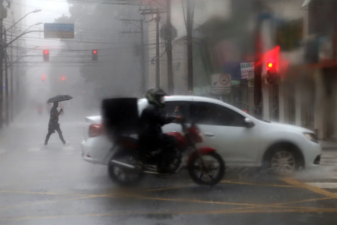 Ciclone extratropical no Rio Grande do Sul traz tempestades ao Paraná nesta semana
