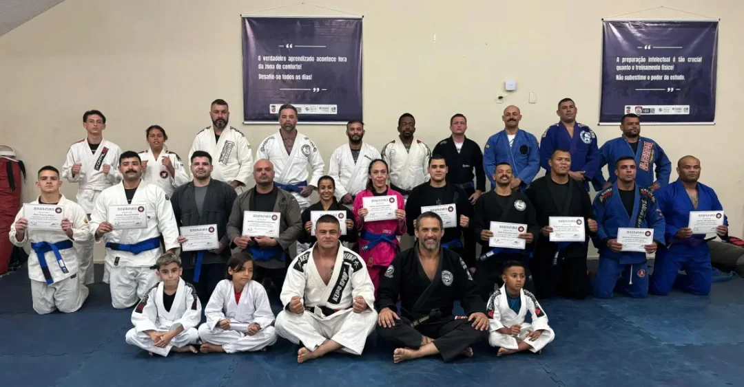 Projeto de Jiu-Jitsu fortalece preparo físico e emocional de guardas municipais de Londrina