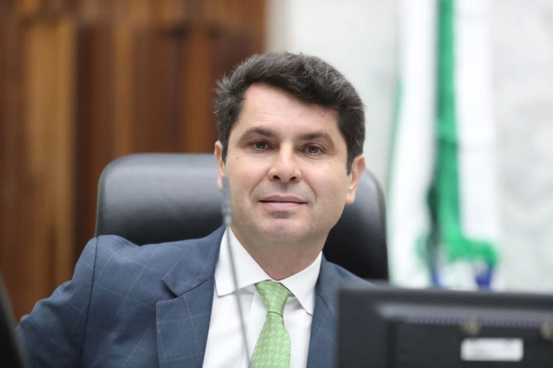 Curi destaca leis que protegem as cadeias produtivas da tilápia, leite e madeira