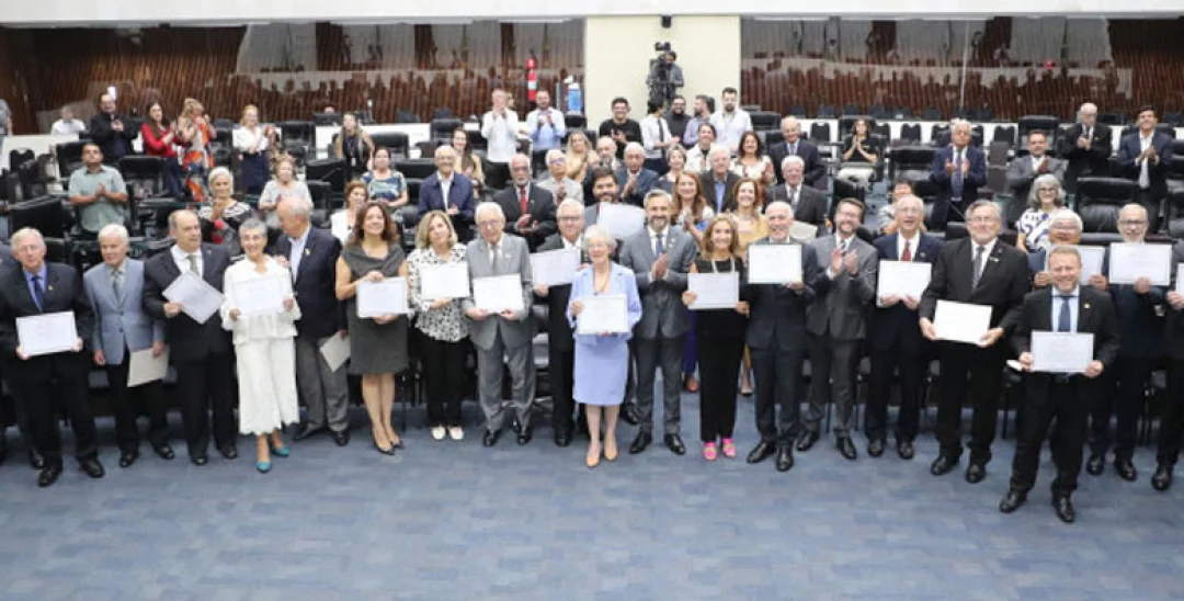 Centenário do Instituto de Engenharia do Paraná é celebrado em Sessão Solene na Assembleia Legislativa