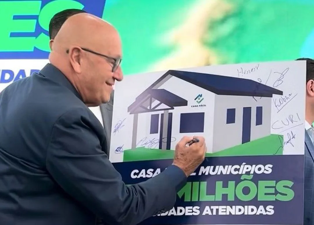 Moradia digna não é privilégio, é direto, diz Romanelli