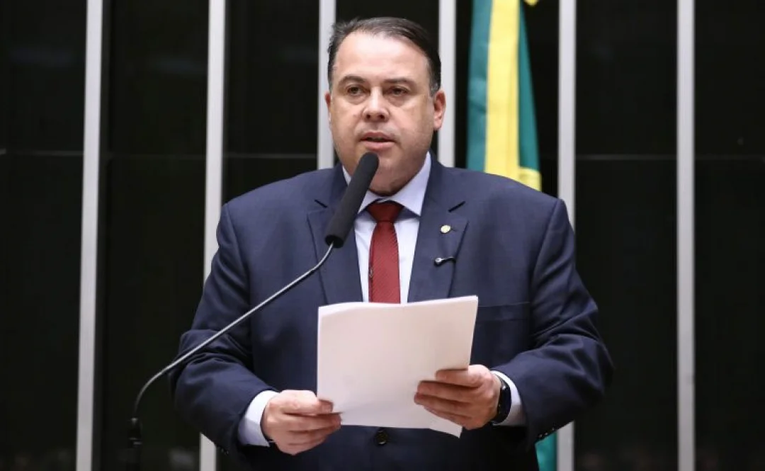 Comissão aprova proposta que obriga jornais digitais a terem registro público