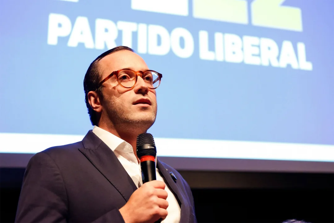 Deputado Filipe Barros assume presidência do PL-Pr