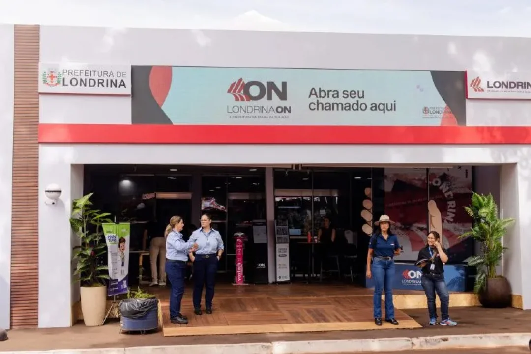 Painel digital da CMTU facilita adoção de animais na ExpoLondrina