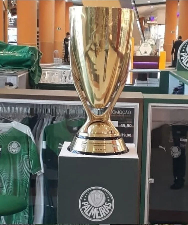 Palmeiras: taça do título Paulista chega a Maringá nesta quarta