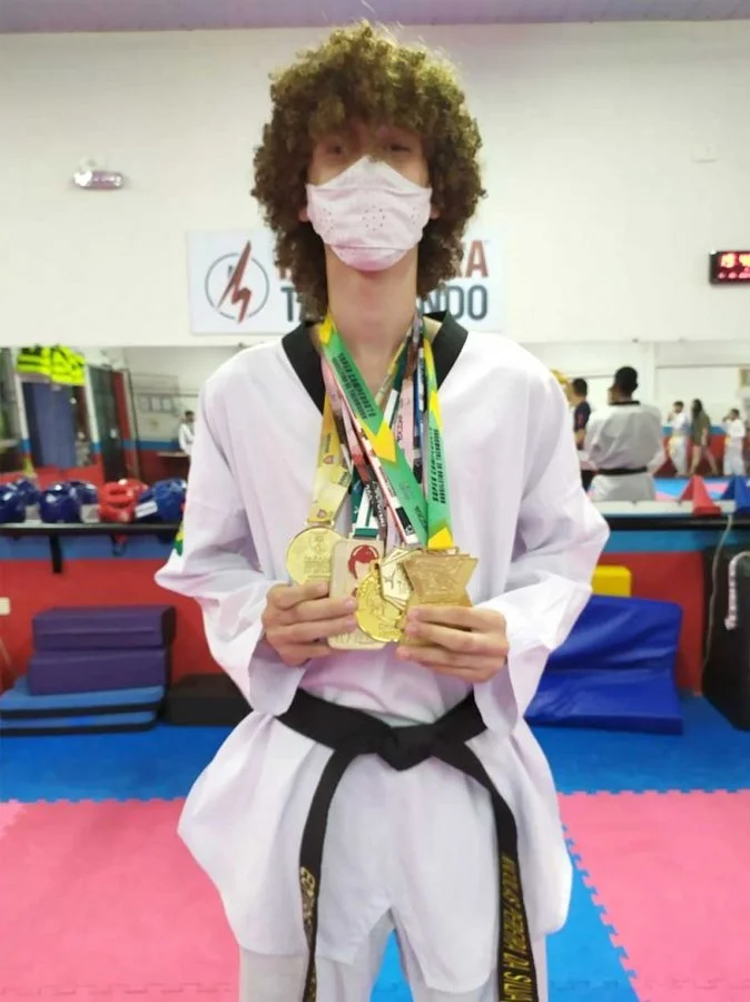 Atleta londrinense da equipe Madureira é convocado pela Confederação Brasileira de Taekwondo