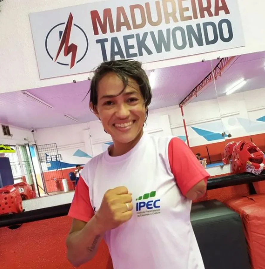 Atleta londrinense na disputa do Panamericano Open De Parataekwondo no Rio de Janeiro