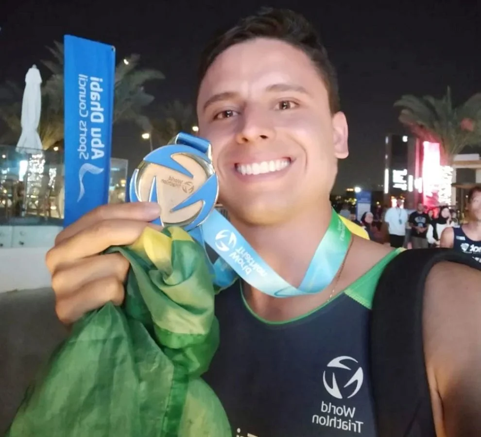 Campo Mourão: Atleta paranaense vence Mundial de Triathlon