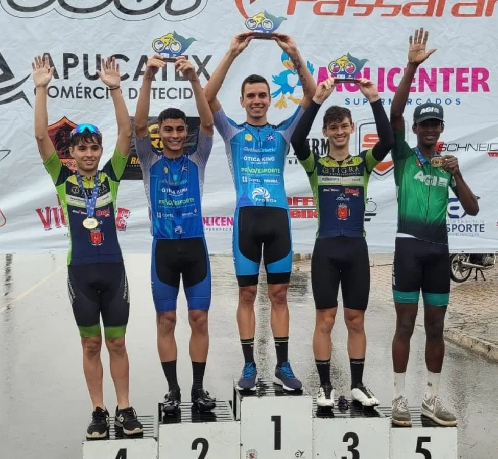 Rolândia: Ciclistas brilham em prova nacional em Arapongas