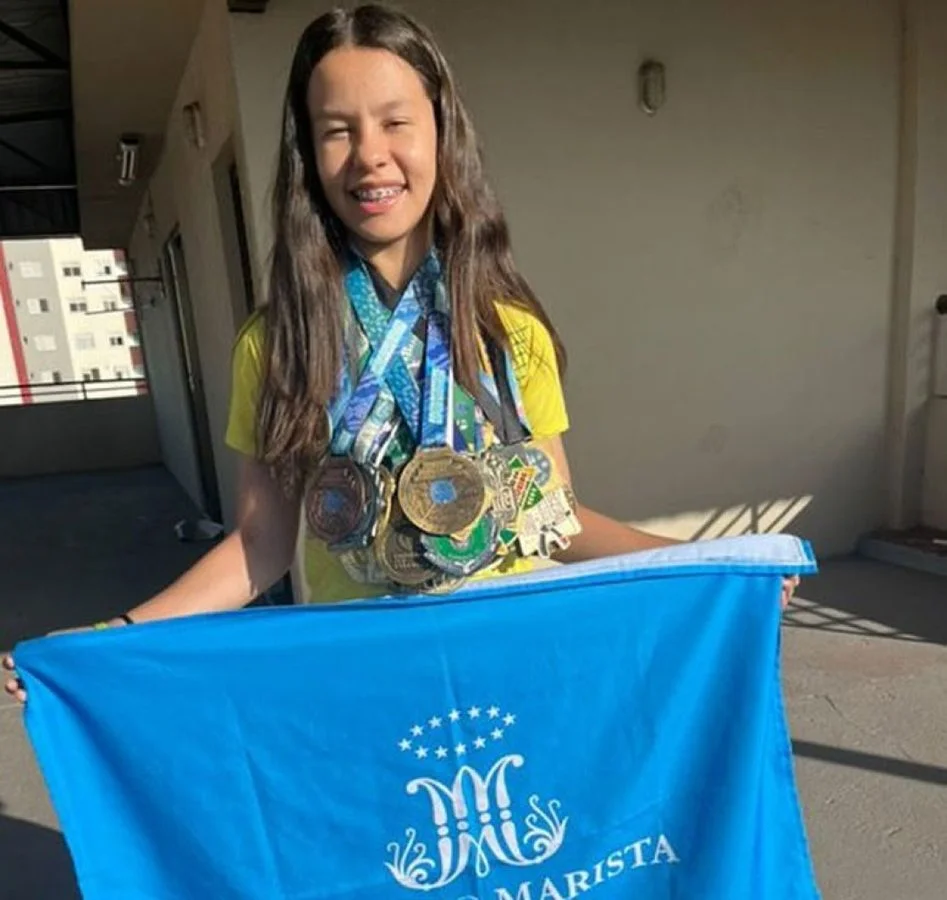 Atleta de Cascavel é campeã sul-americana de Kickboxing