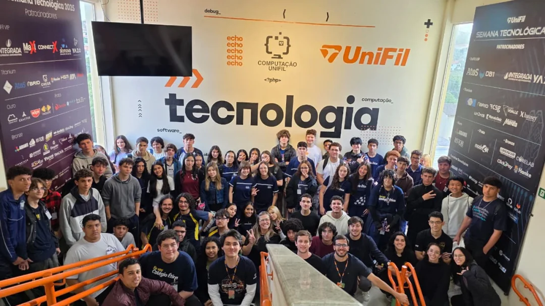 UniFil capacita alunos de escolas públicas e particulares com curso gratuito de Pensamento Computacional