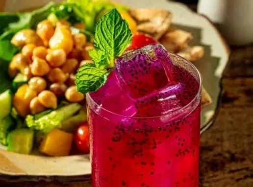 Receitas: Caipirinha de pitaia