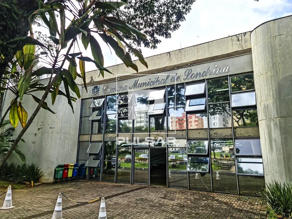 Câmara de Londrina marca julgamento que pode cassar mandato da vereadora Anne Ada