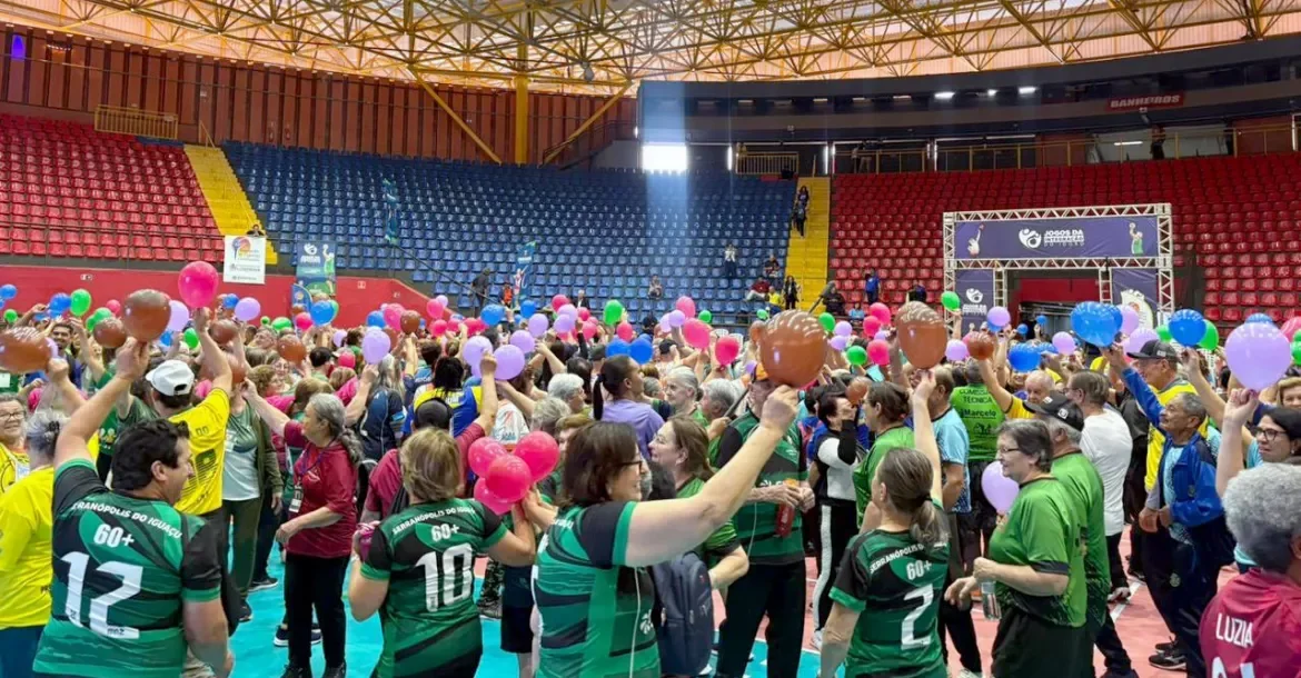 Londrina recebe atletas de 49 municípios na etapa estadual dos Jogos de Integração do Idoso