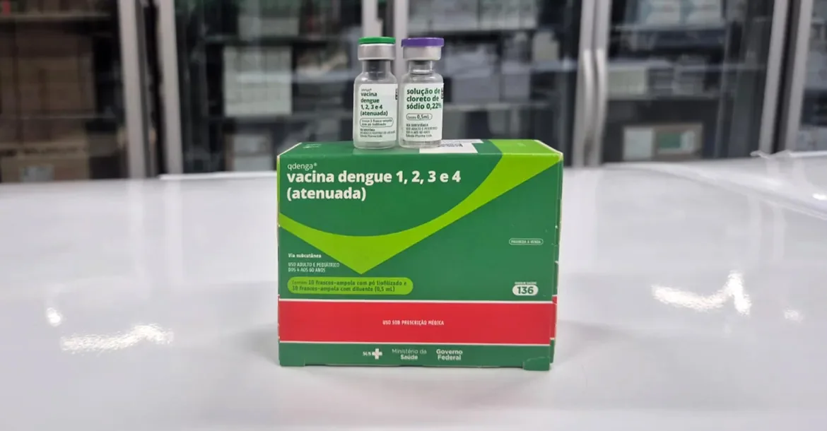 Londrina mantém vacinação contra dengue após suspensão temporária de imunizante do Butantan