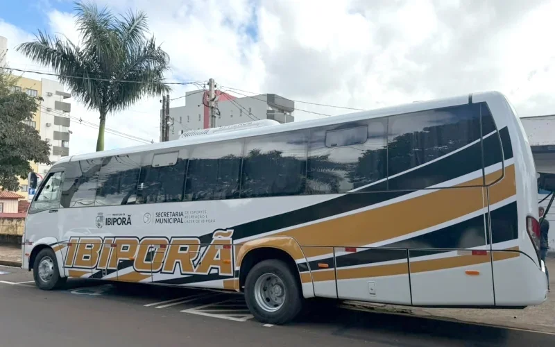 Ibiporã investe R$ 697 mil em micro-ônibus para transporte de atletas e equipes esportivas