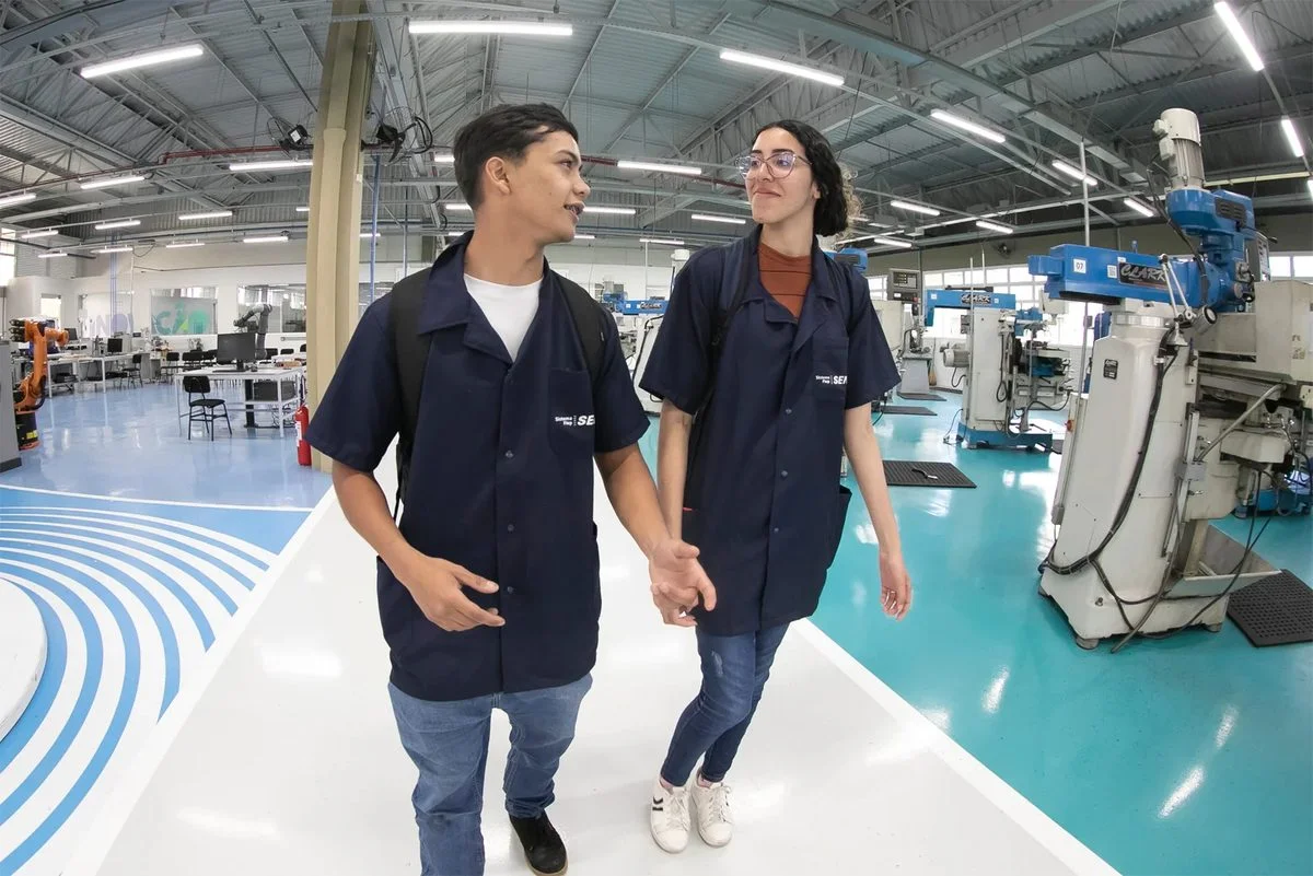 Senai Paraná abre inscrições para cursos técnicos em meio ao crescimento do emprego na indústria