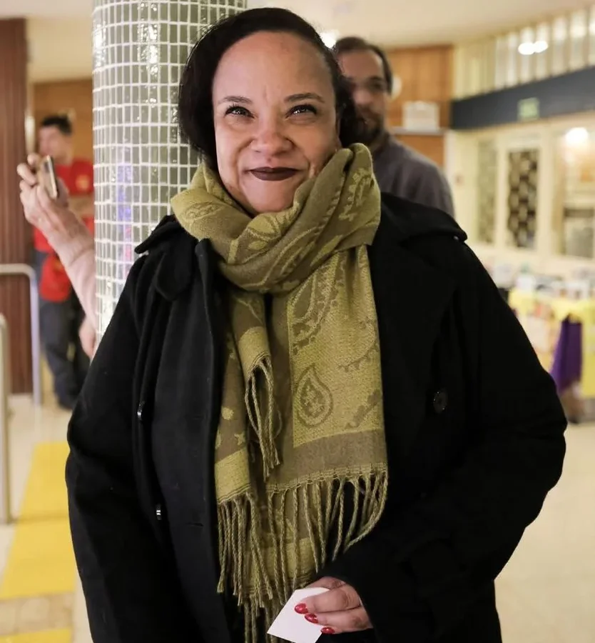 Câmara de Londrina homenageia jornalista da Rádio UEL por destaque internacional na crítica musical