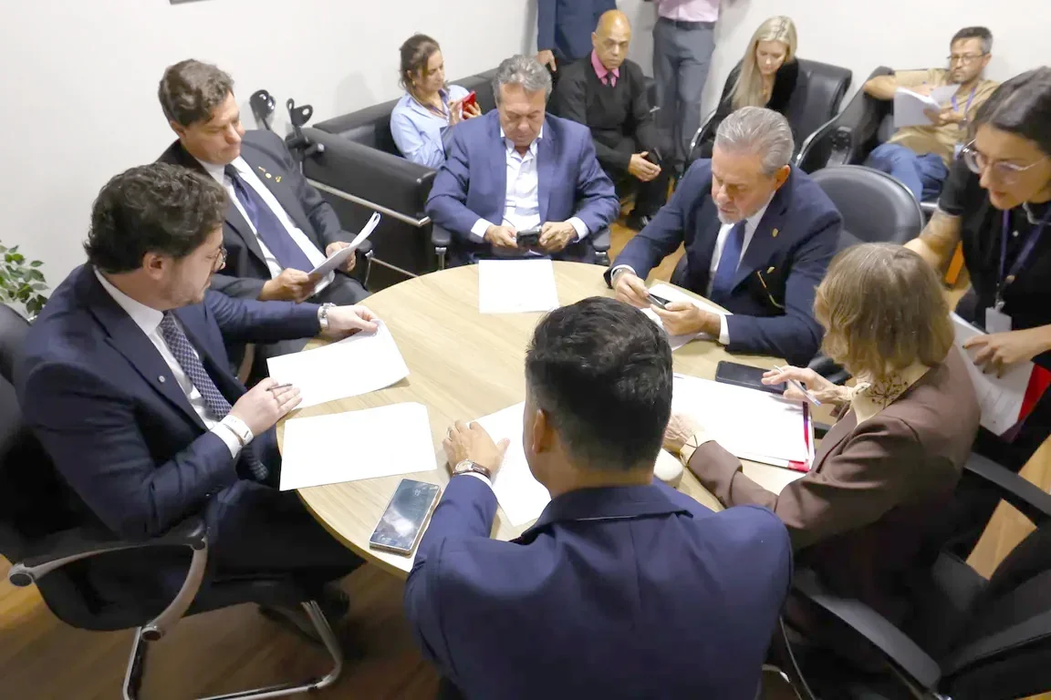 Comissão da Assembleia aprova projetos que ampliam roteiros e fortalecem o turismo no Paraná