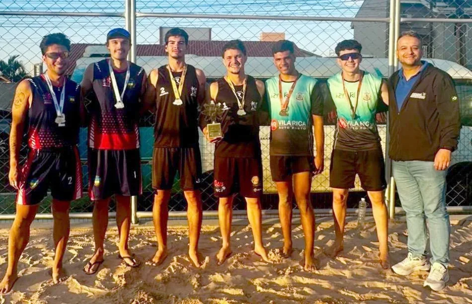Rolândia conquista ouro no vôlei de praia masculino e prata no feminino nos Jogos Abertos do Paraná