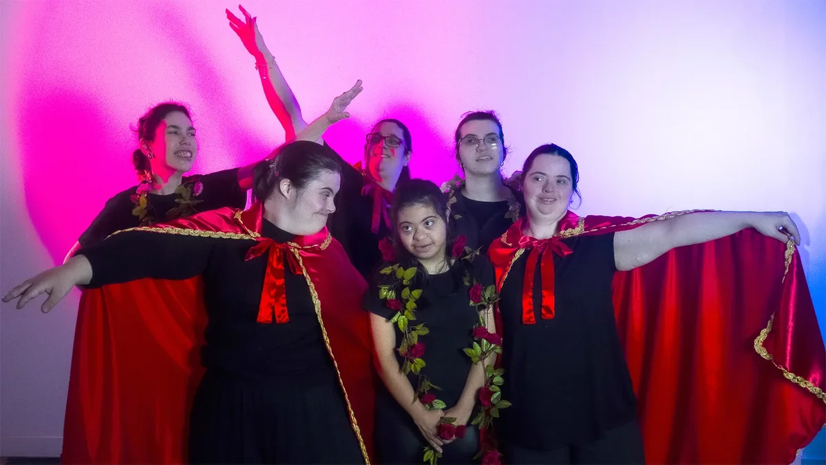 Grupo JAE celebra 10 anos com espetáculo gratuito sobre inclusão em Londrina