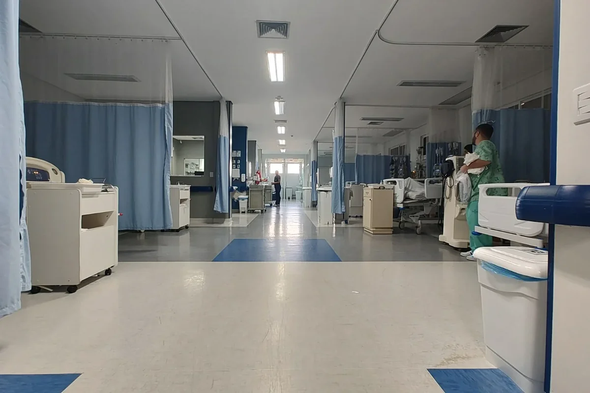 Hospital Regional do Norte Pioneiro completa 20 anos e consolida referência em saúde para 22 municípios