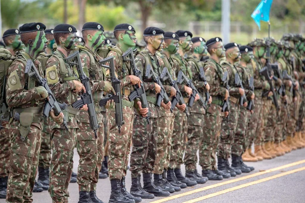Junta Militar de Cambé orienta jovens sobre etapas finais do alistamento obrigatório