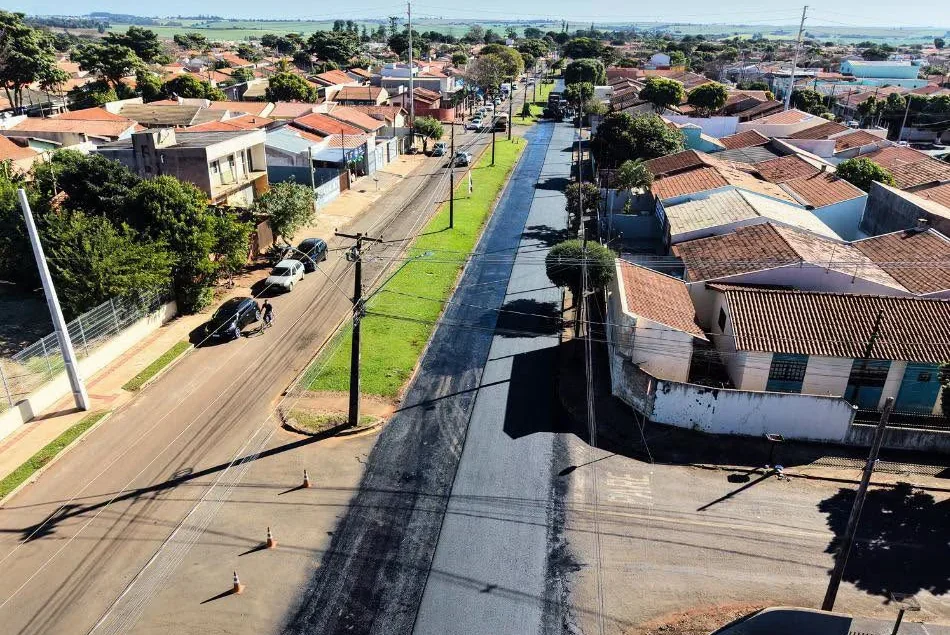 Recape da Avenida Adelaide Farina começa em Rolândia com investimento de R$ 1,3 milhão