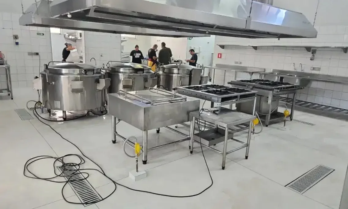 Após quase três meses fechado, Restaurante Popular de Londrina reabre e retoma atendimento à população nesta quarta-feira